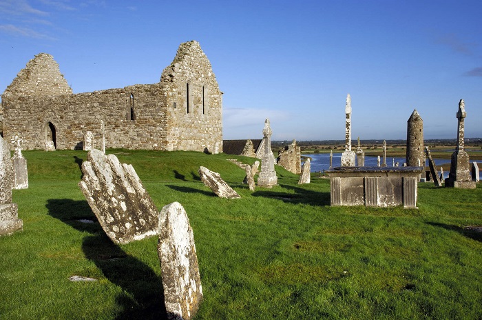 Clonmacnoise Monastery